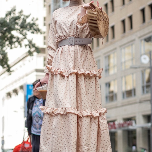 Patterned Long sleeve Dress - Picture 3 of 5